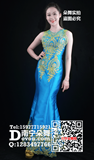 天蓝厚锻金花鱼尾长礼服