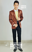 咖啡男西服