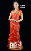 大红孔雀百尾旗袍