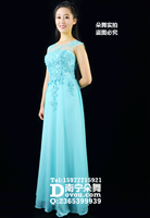 天蓝镂空晚礼服