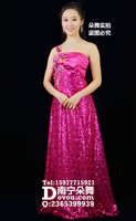 玫红亮片单肩晚礼服