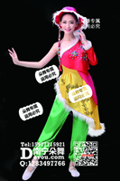 大红万物生藏族服