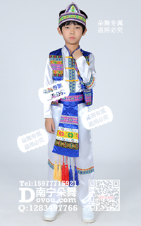 白衣白裤蓝背心壮苗瑶彝男童服_EM083