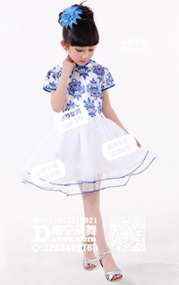 白色素雅青花瓷纱裙女童服_EX012