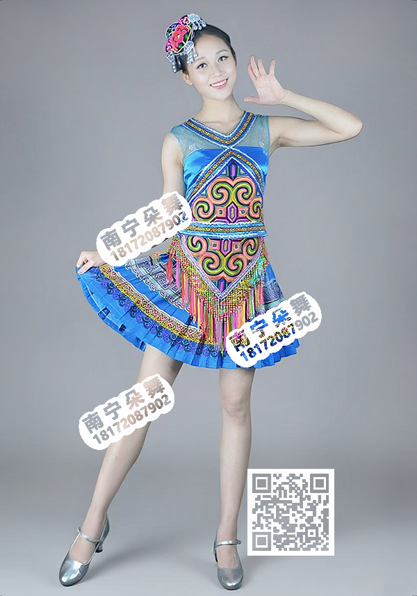 天蓝双肩纱壮锦短裙