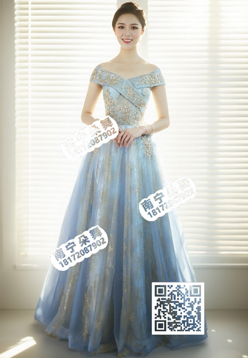 灰色一字肩金花透纱长礼服