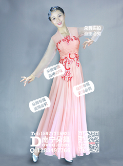 橘色红花古典长裙