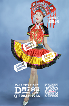 大红肚兜三彩壮族短裙2