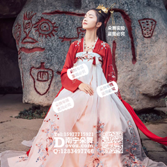 红衣粉裙长袖齐胸汉服