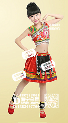 红色斜肩大花壮族短裙女童服_EM021