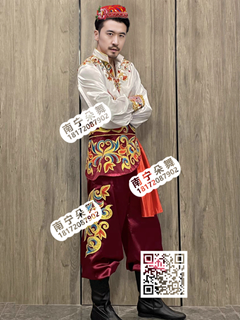 白衣红裤绣花新疆男装