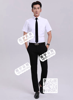 白色修身无口袋短袖男衬衣黑裤子