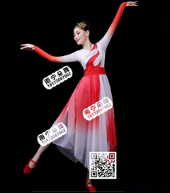 红白渐变多片飘逸连衣裙