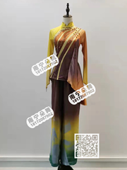 棕黄相间斜杠条纹女古典