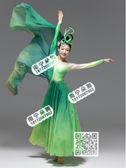 绿色渐变飘逸大摆裙踏歌行古典