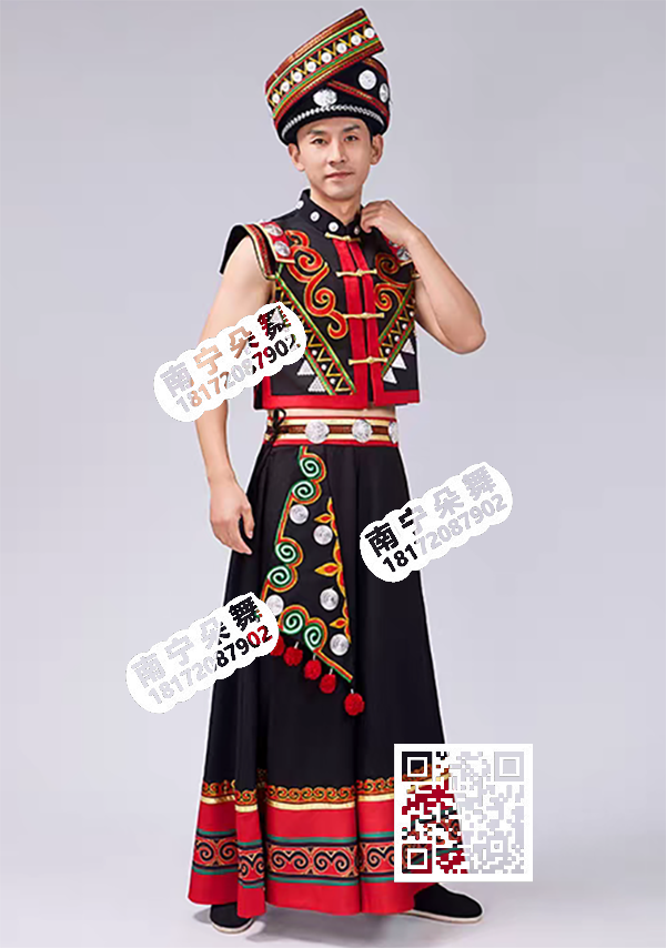 红黑方肩长裙彝族男服
